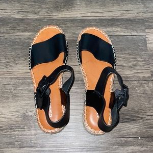 Gianni Bini Sandals
